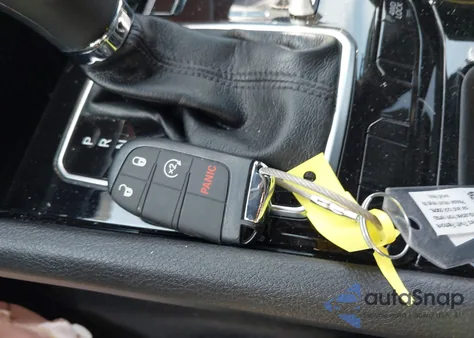 2024 Jeep Compass Limited 4X4 из США, поврежденный, VIN 3C4NJDCN4RT595193